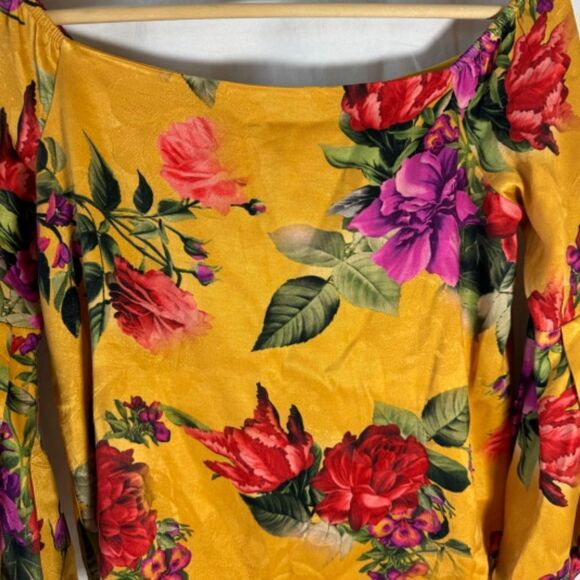 Alice + Olivia Shera Off Shoulder Yellow Floral Bell Sleeve Top Sz XS - Picture 4 of 9